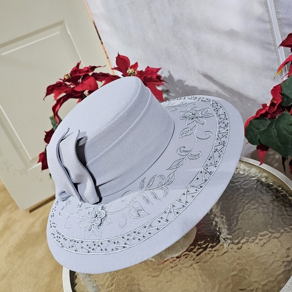Pale blue gray Studio B fancy hat - Picture 4 of 6